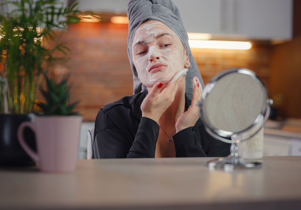 Winter Skincare Advice | How to Help with Acne Prone Skincare Concerns | Using Actives like an Antioxidant Face Serum & the Best Moisturiser for Dry Skin