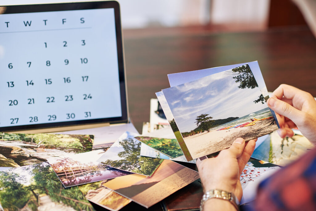 Design & Print Custom Travel Calendars That Sell | Print Custom Calendars Online in Australia | How-to Guide for Custom Photo Calendars